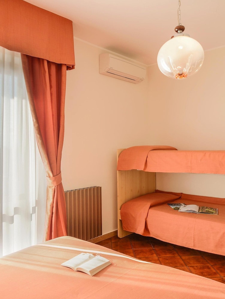 Apartment in Pietra Ligure photo 3