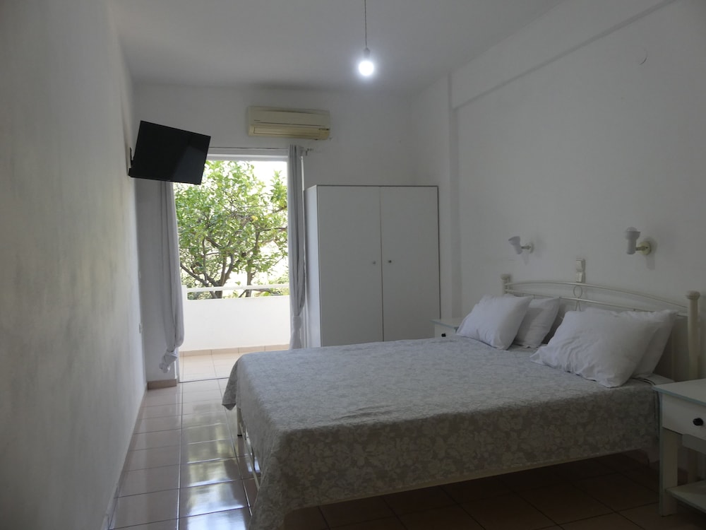 AMZ Apartments