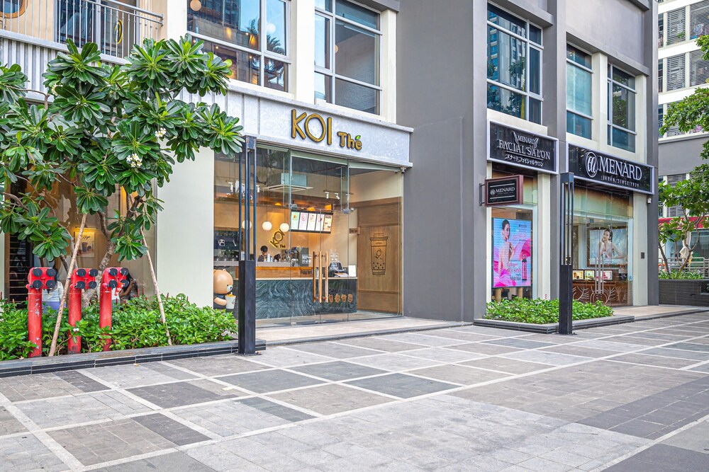 The Celavie Serviced Apartment Landmark