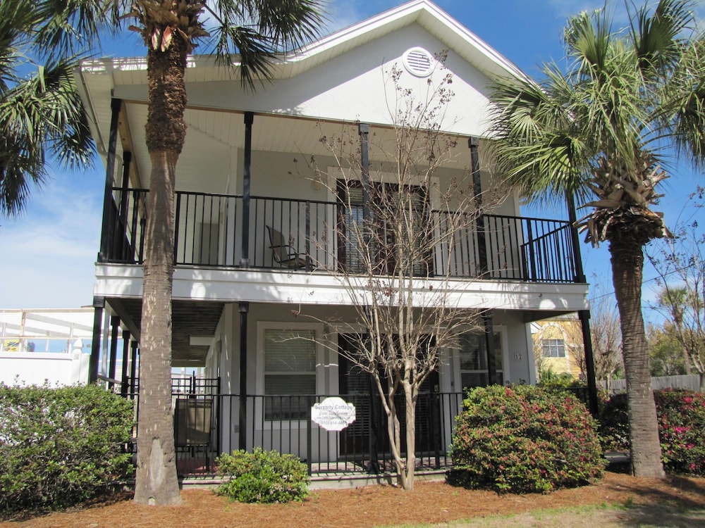 Windancer Cottages by Crystal Waters
