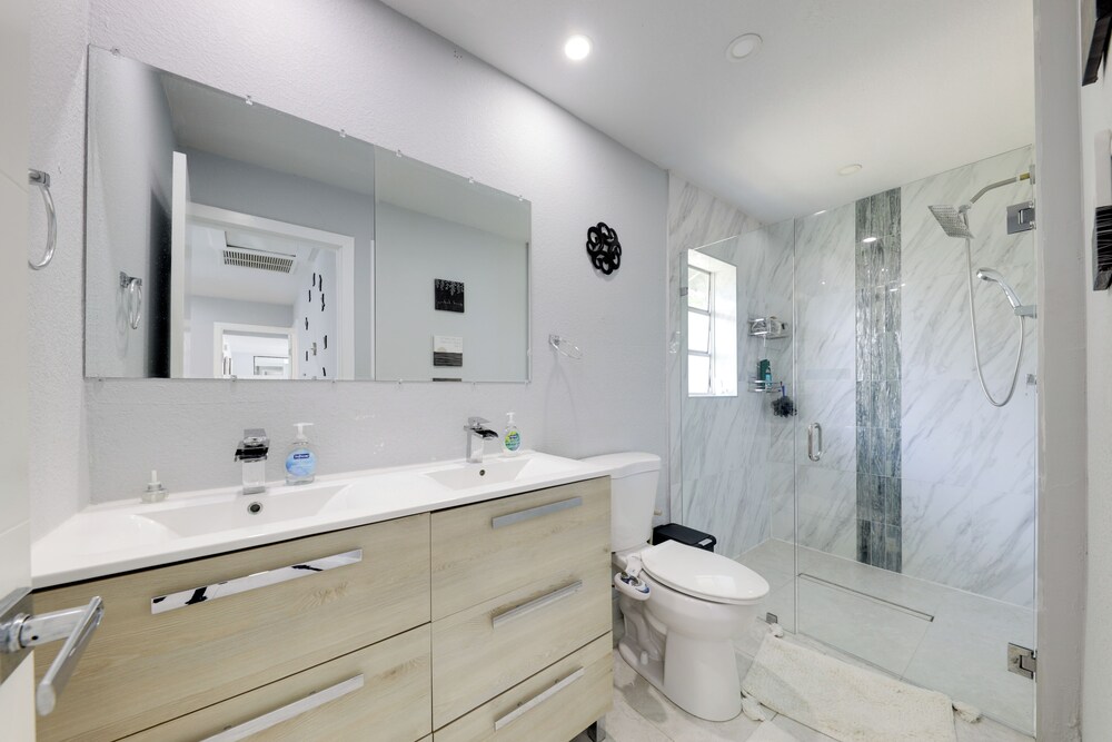 3 Mi to Beach: Home w/ Outdoor Space in Hollywood