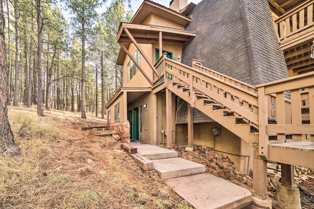 Rustic Condo w/ Patio: Walk to Angel Fire Resort! view 4