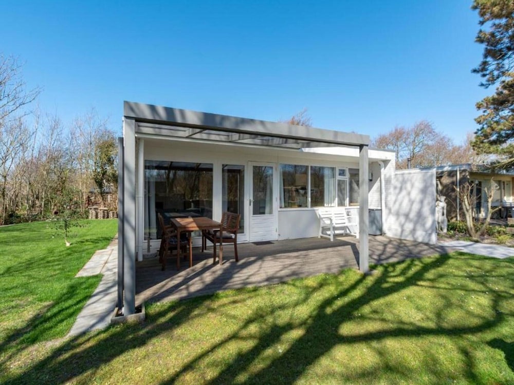 Detached Bungalow Edge of the Duinland Park view 5