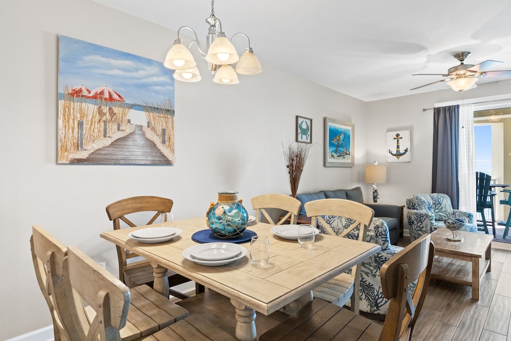 Grand Panama Beach Resort by Book That Condo