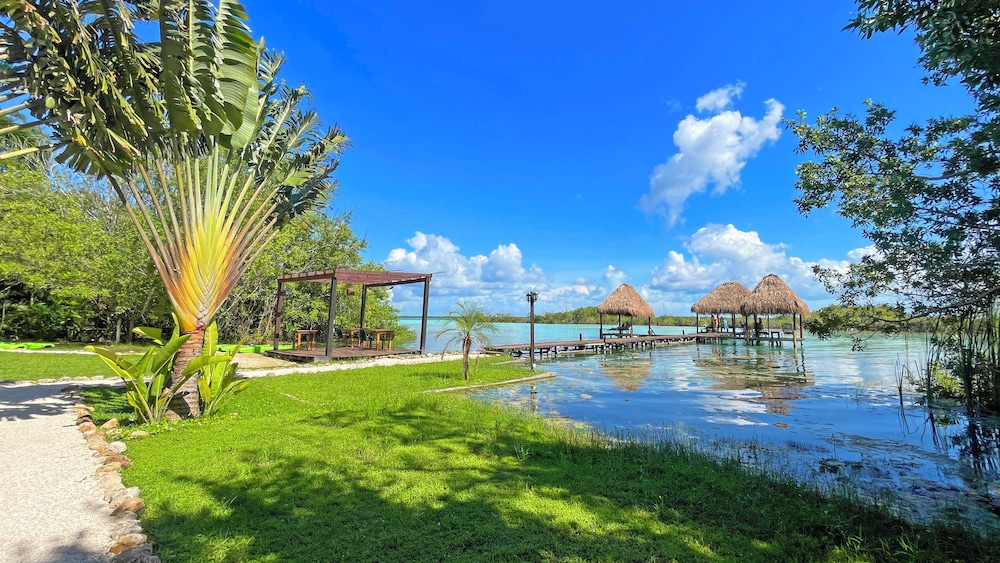 Hotel Isabella Bacalar Front Lagoon