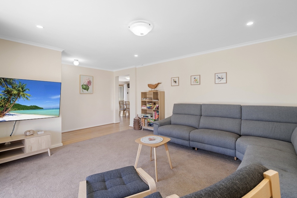 Bright Family Stay With Outdoor Space