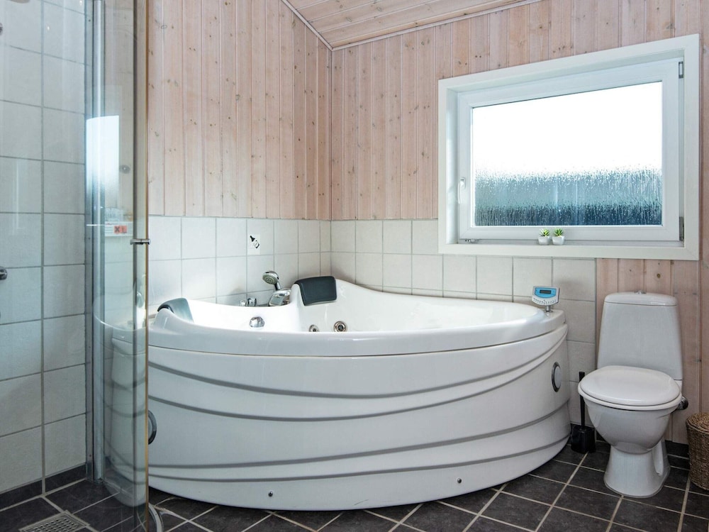 6 Person Holiday Home in Oksbol view 3