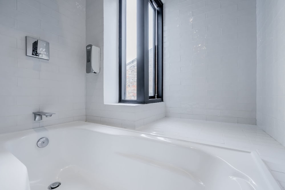 w Contemporary 1BR in Plaza Catedral