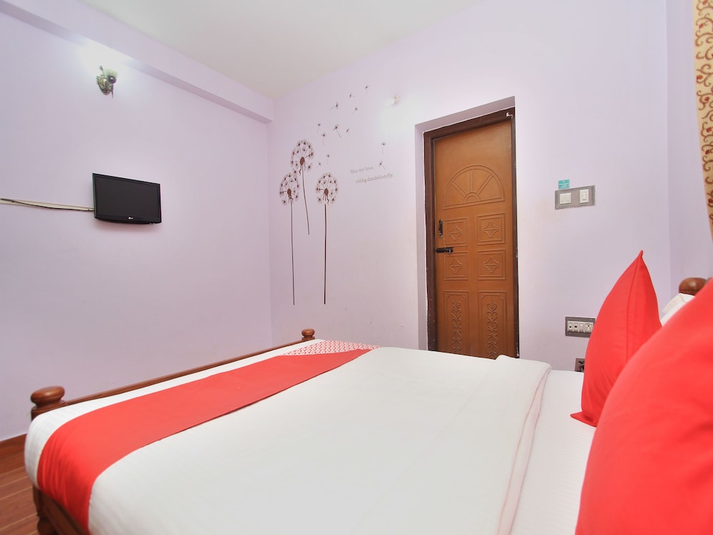 OYO 13597 Travel Stay Residency