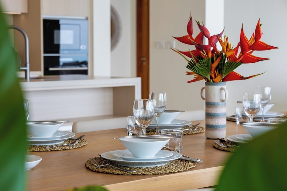 Villa Aroka 4 Bed Sea View KBR41