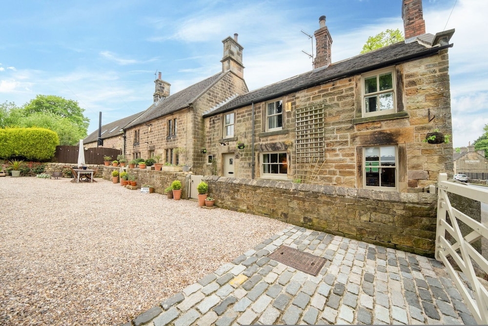 Host Stay Well Farm Cottage