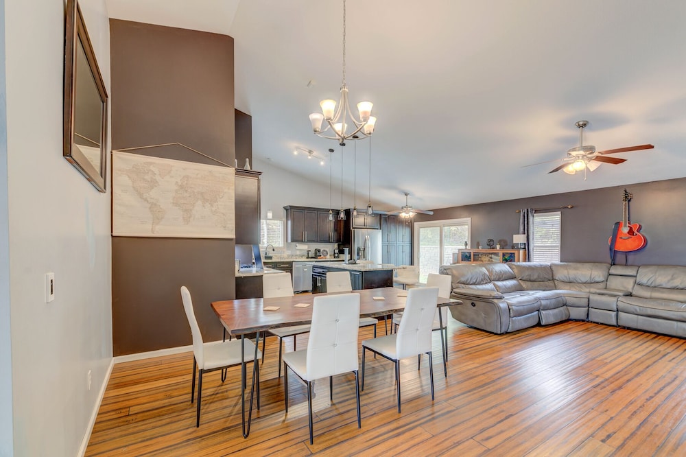 Remodeled and Inviting Free EV