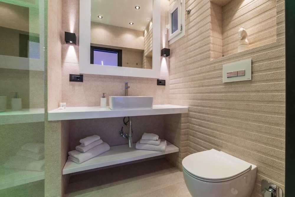 JOIVY Elegant Suites Near Villa Borghese