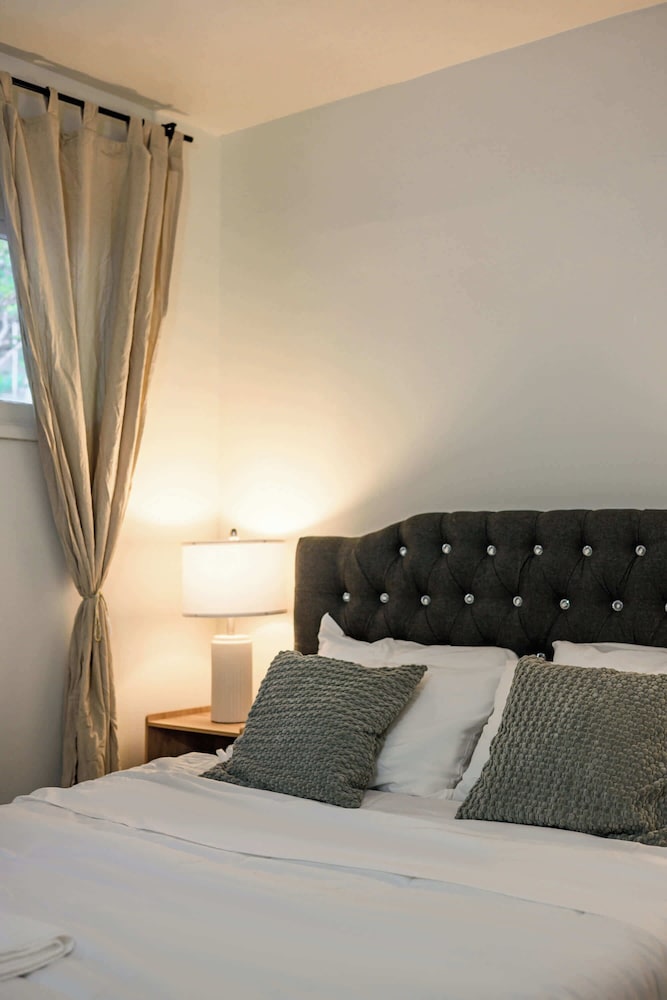 Newly Updated Family Retreat Safe Area Near Dtla