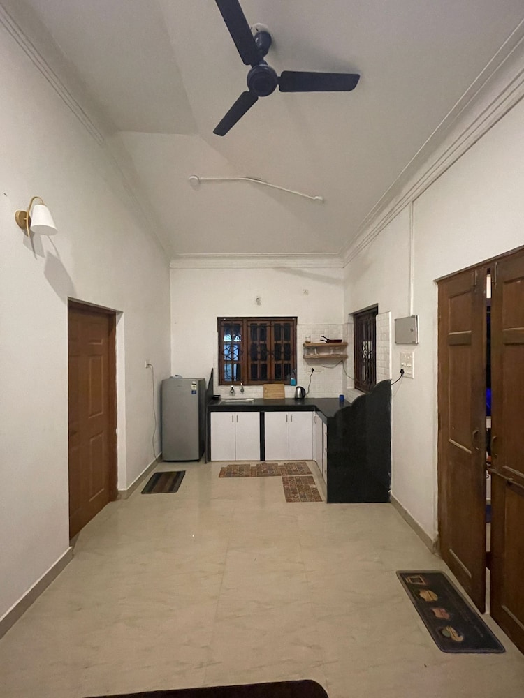 Urban Mad – Villas & Studio