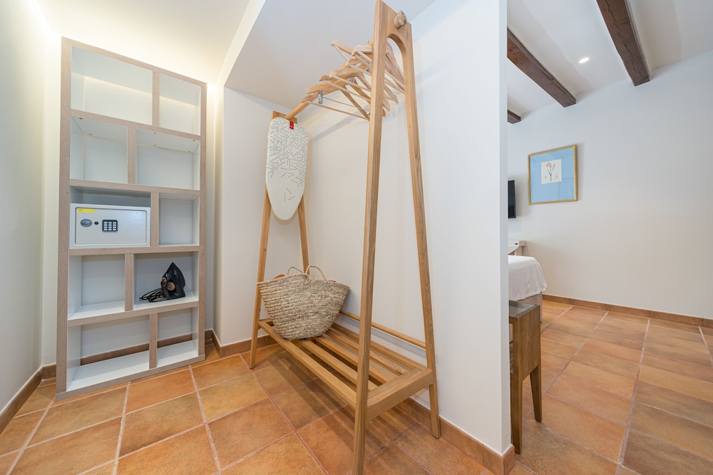 Rondaia Boutique Vineyard Stay – Mallorca, Tramuntana view 2