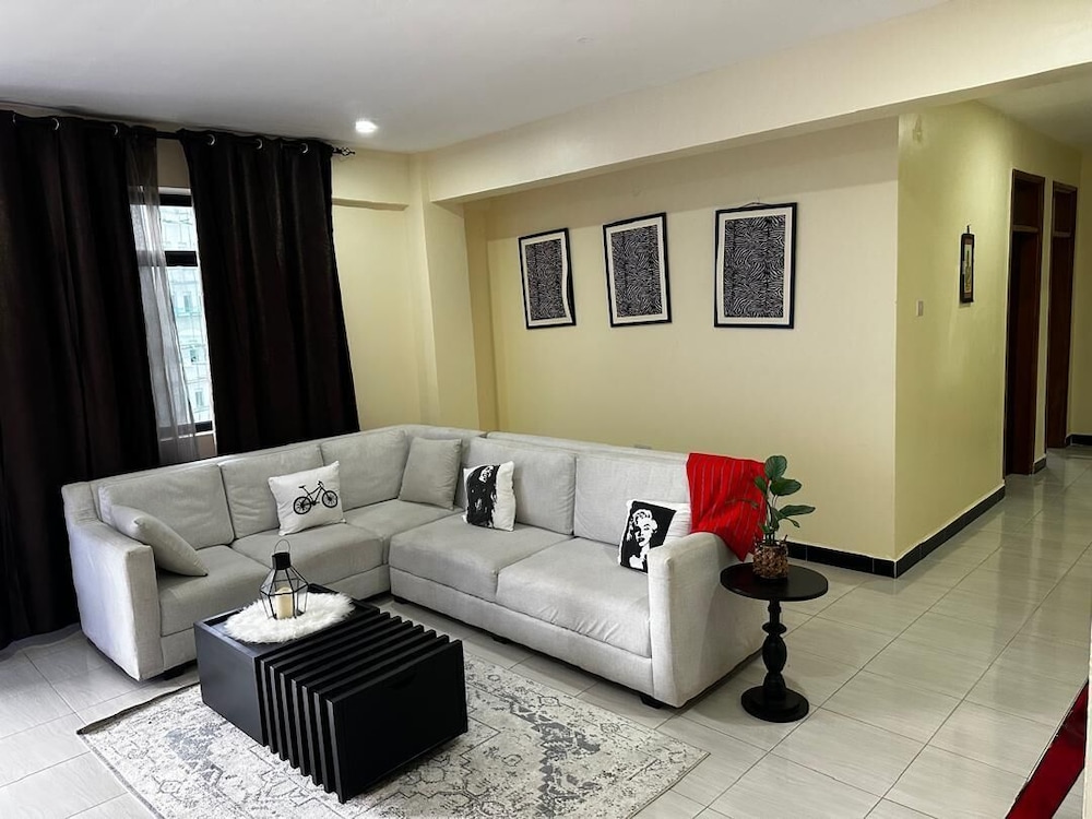 Girrafe Apartments