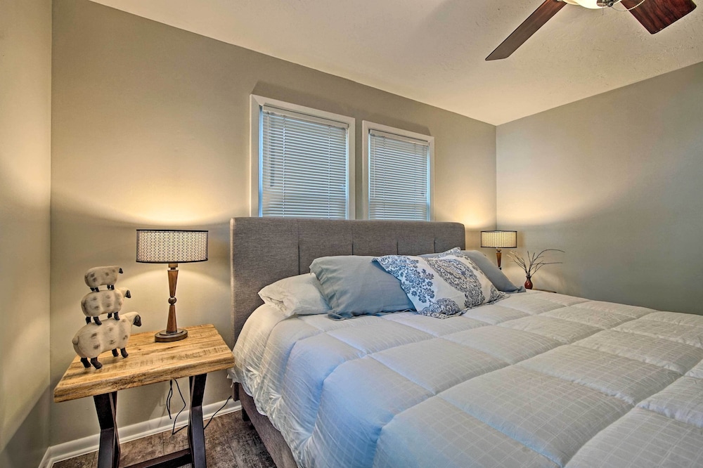 Emporia Vacations - Cute Emporia House - Mins to Downtown  Esu! - Property Image 25