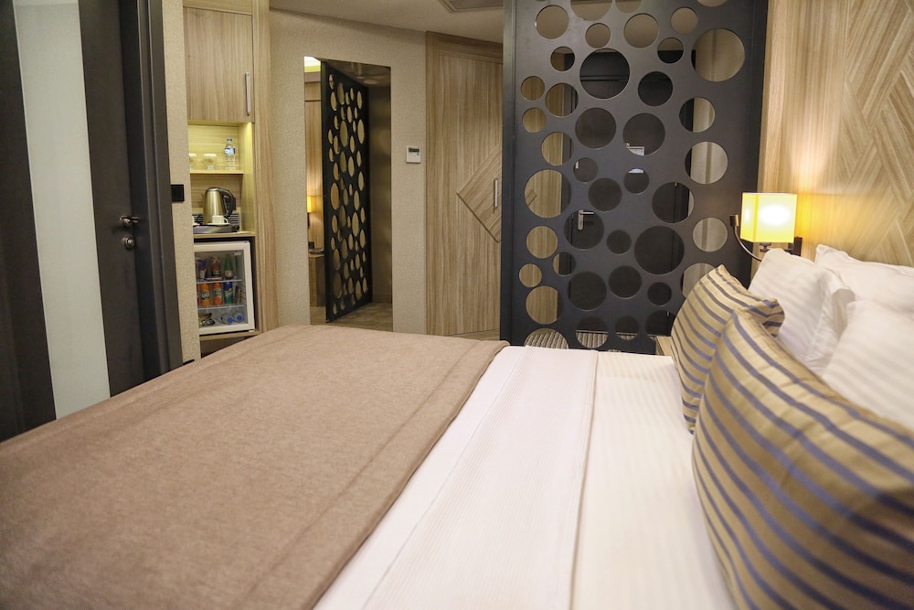Ramada by Wyndham Mersin - Image 77