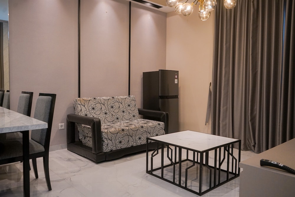 Cozy 2Br Apartment M-Town Signature