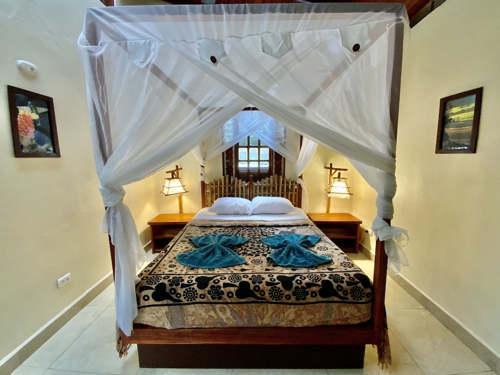 Uva Blue Villas