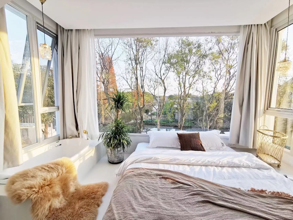 Shanghai Ruochu Designer Guesthouse-Near Shanghai Pudong Airport & Disneyland