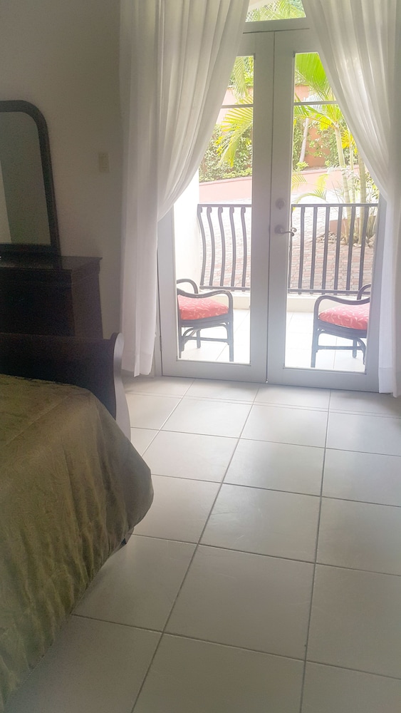 2 Bdrm Apartment at Runaway Bay, photo 21