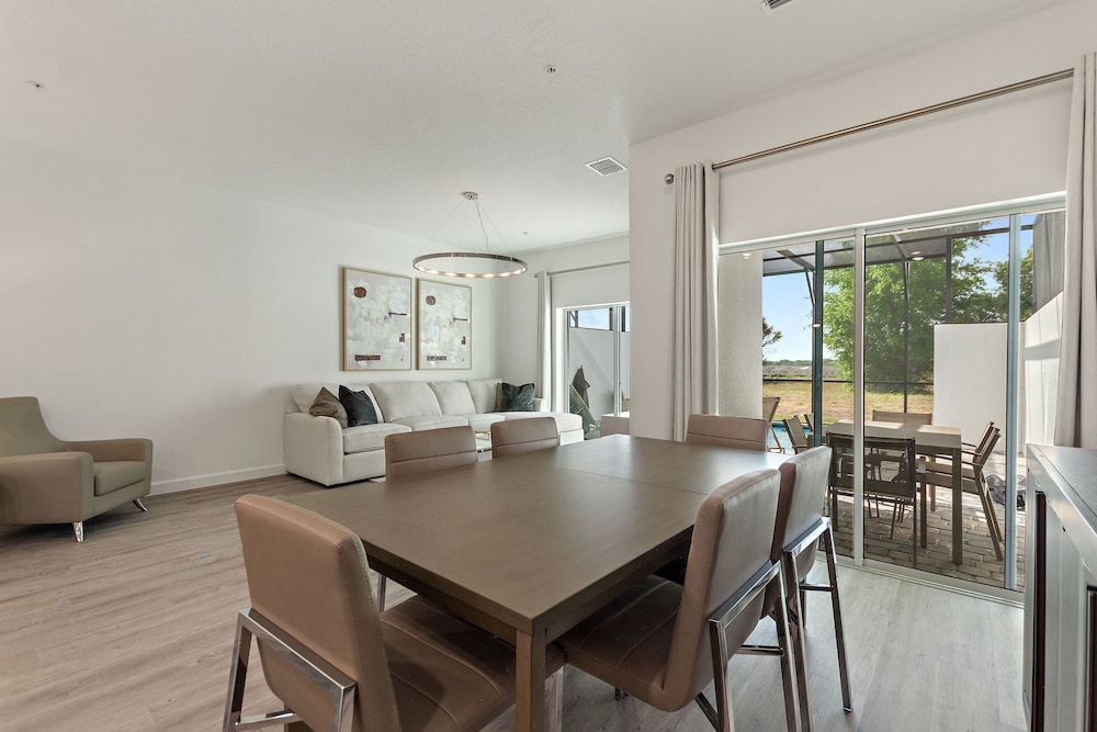 Harmony Haven Boutique Townhome At Azzure Resort Near Disney By Shine Villas 6 Bedroom Townhouse