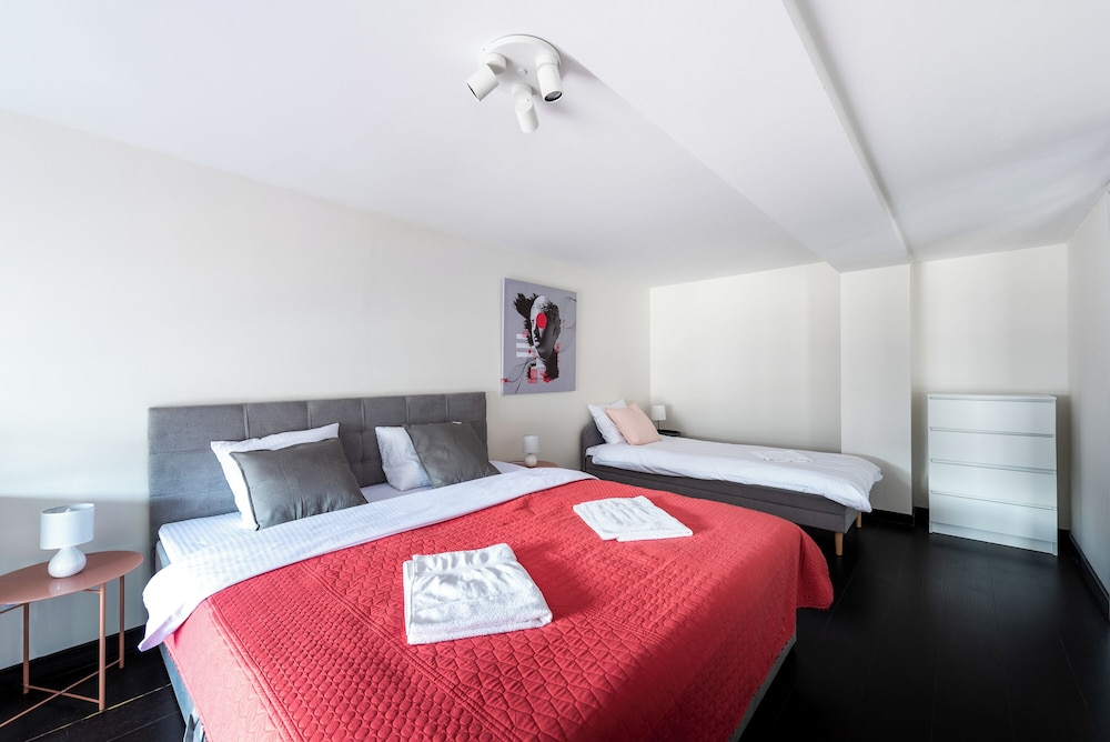 Apart loft hotel in Karlin