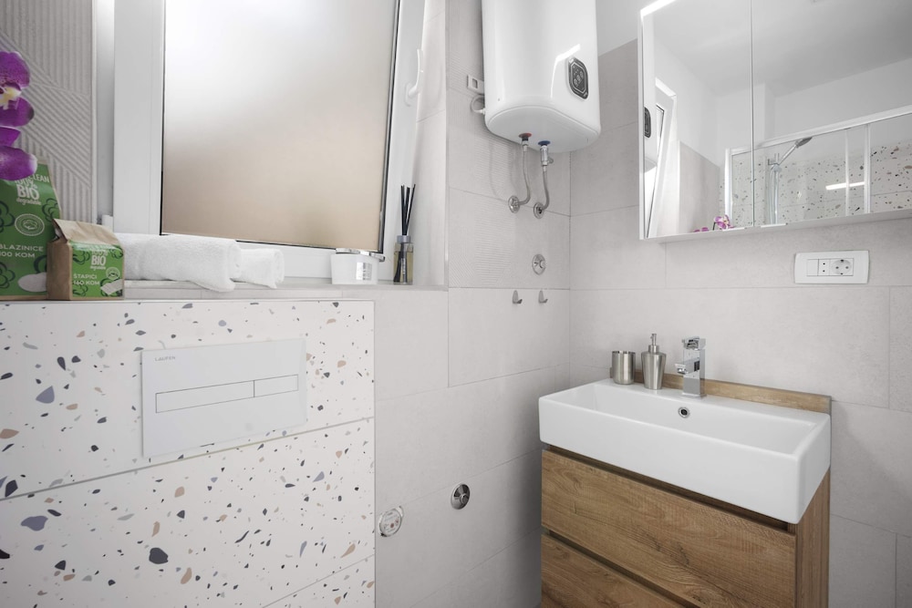 Mamma's home cozy studio for 2 in Trogir view 3
