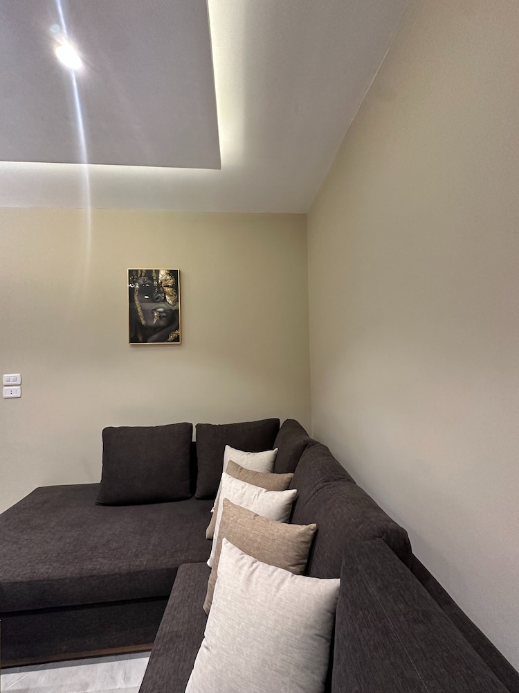 Charming Amman Aparent With Modern Amenities