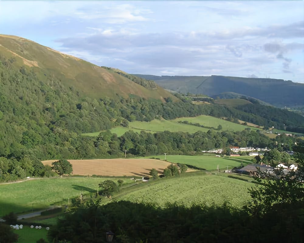 Llangollen Vacations - Horseshoe Pass Holiday Lets - Property Image 10