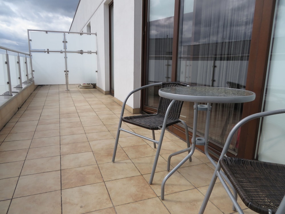Elite Apartments Galileo view 2