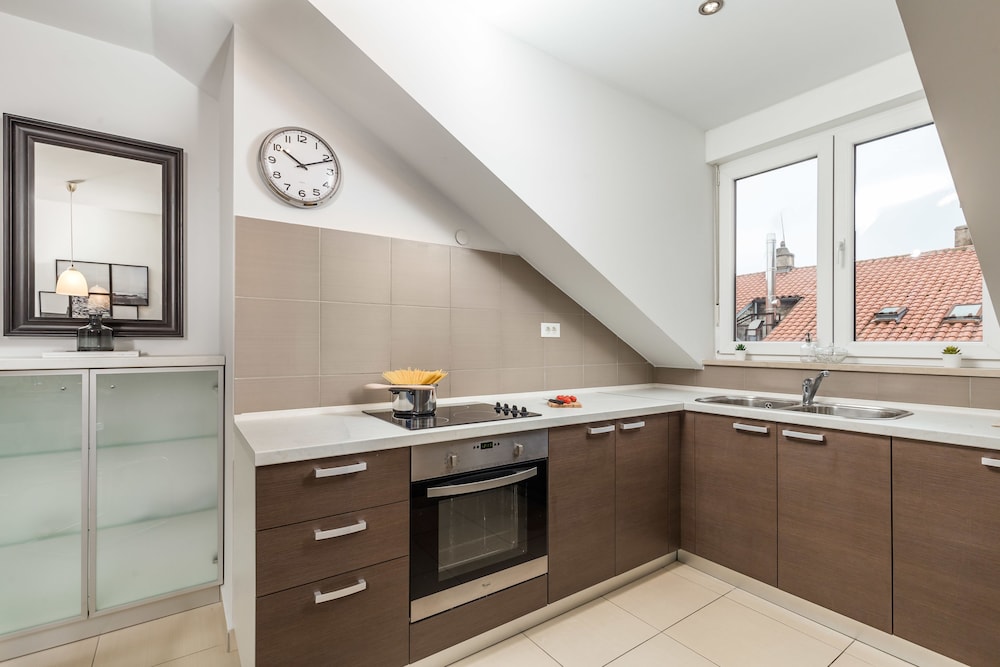 Aquila view 5