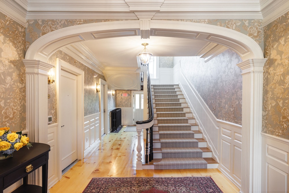 Portsmouth Vacations - The Davenport Inn - Property Image 2