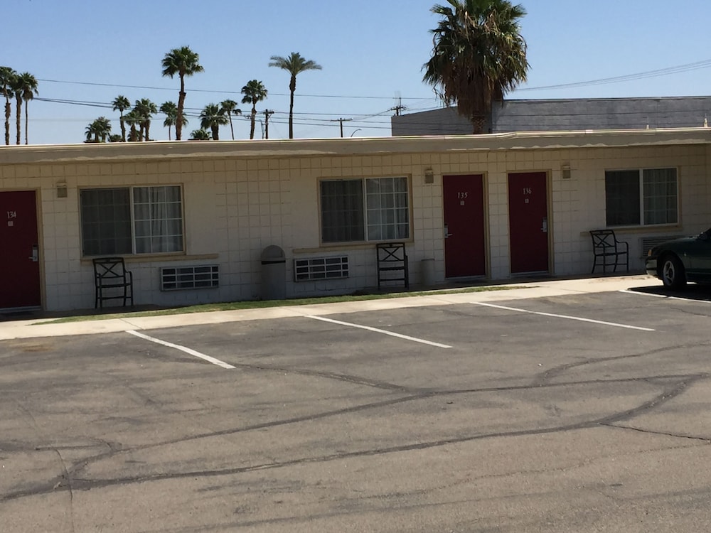 Western Sands Motel