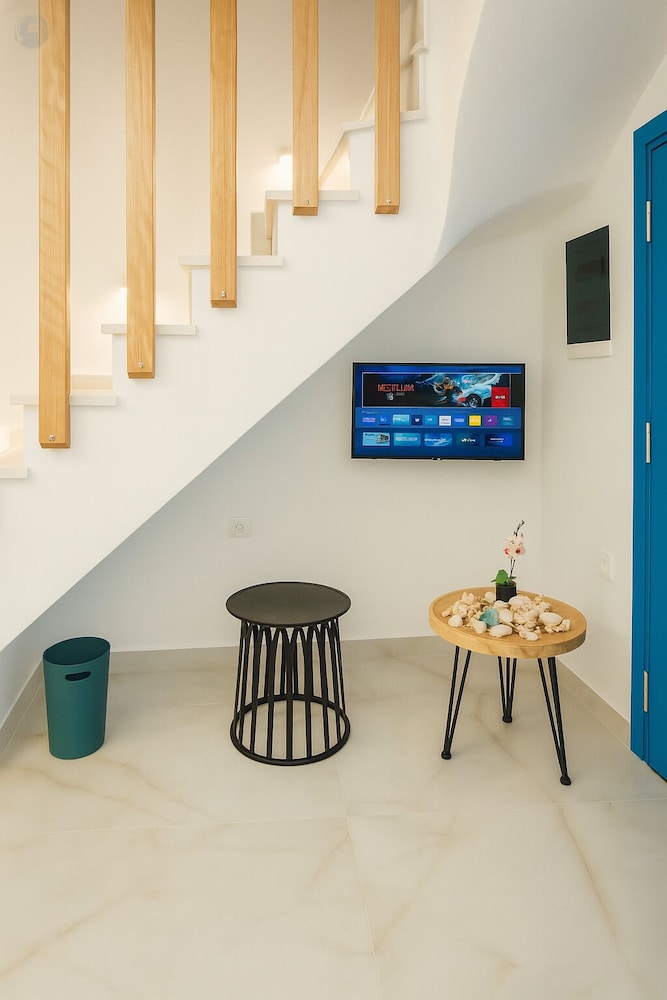 SantoNight Luxury Villas