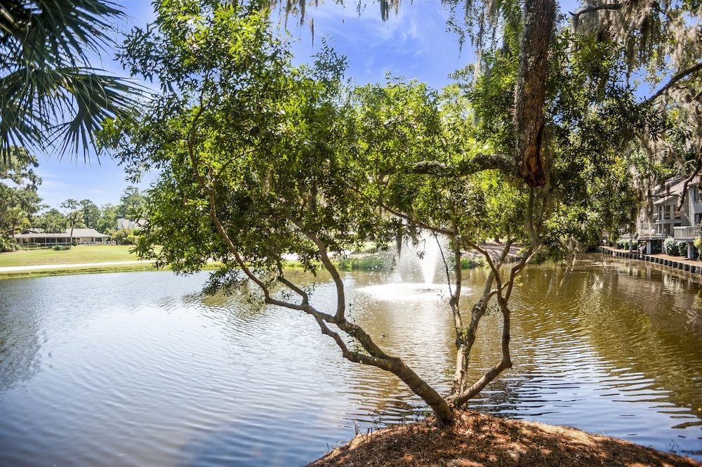 2449 Inland Harbour at The Sea Pines Resort