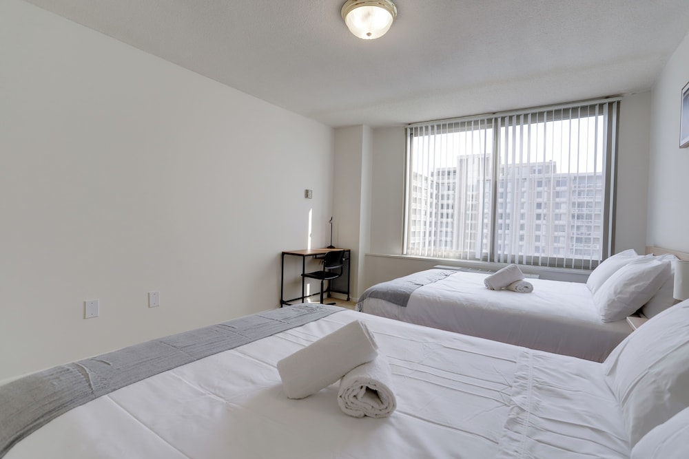 Prime Crystal City Apartments