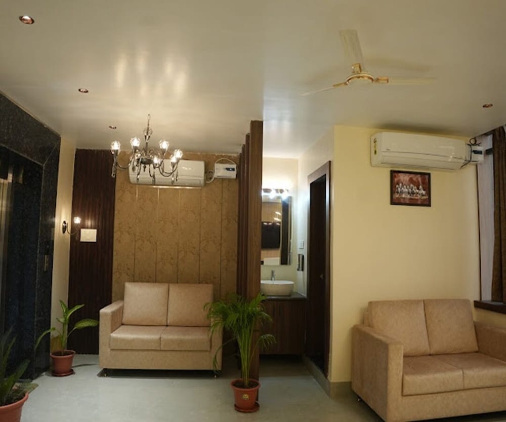 HOTEL JASRAJ INN