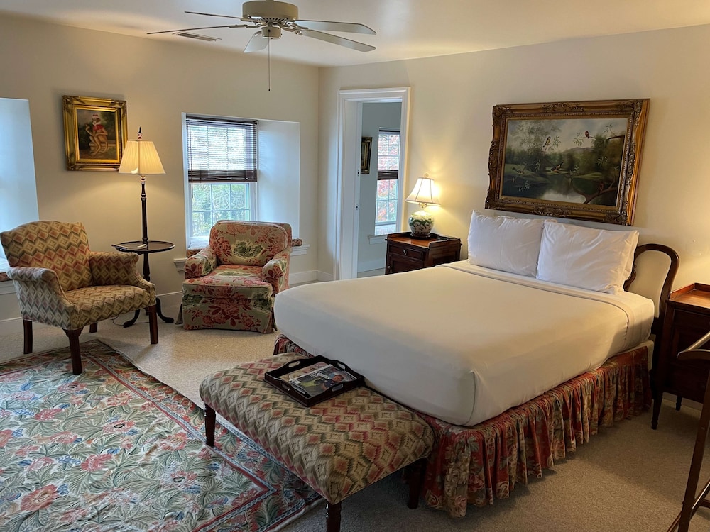 Wilmington Vacations - The Inn at Montchanin Village, a Historic Hotel of America - Property Image 20