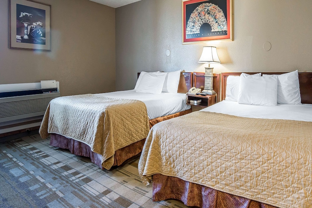 Cheyenne Vacations - Rodeway Inn Cheyenne I-80 East - Property Image 18