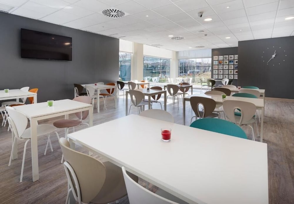 Las Rozas de Madrid Vacations - BB Hotel Las Rozas - Property Image 2