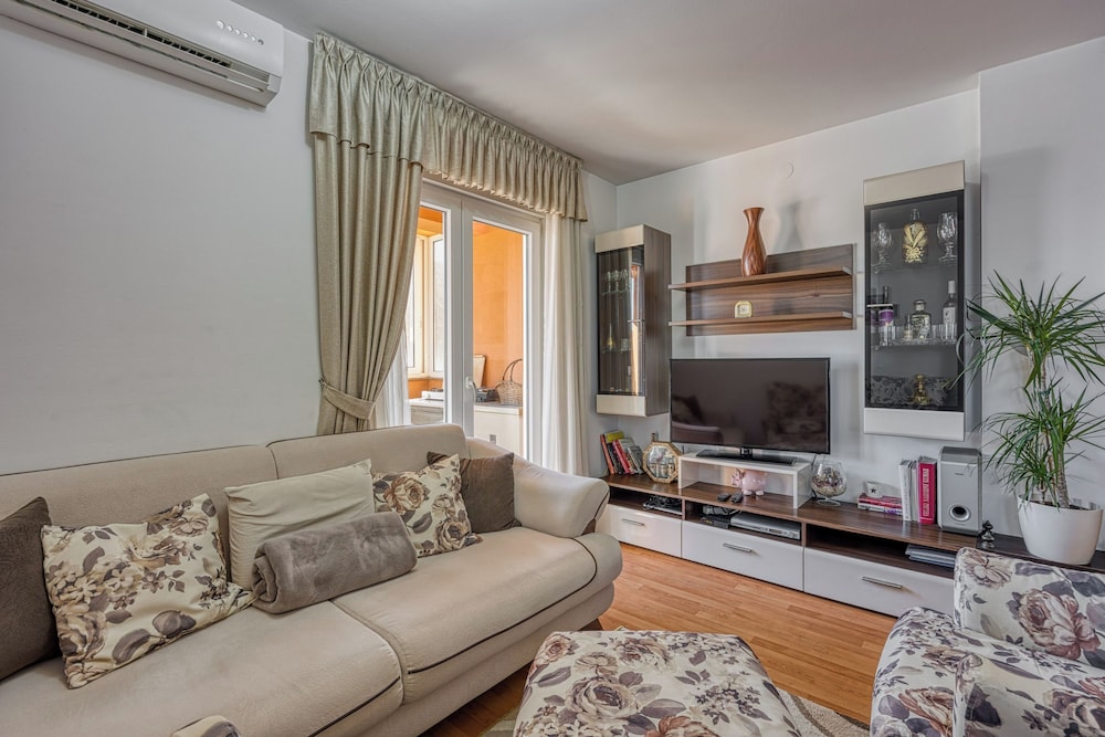 Apartment Kaya