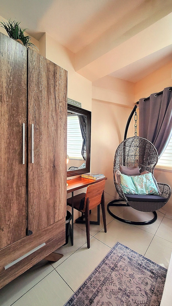 Urban Retreat at Shell Residences With Netflix 300mbps Wifi