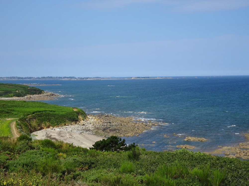 Holiday Home in Kerbors Near Cote de Granit Rose