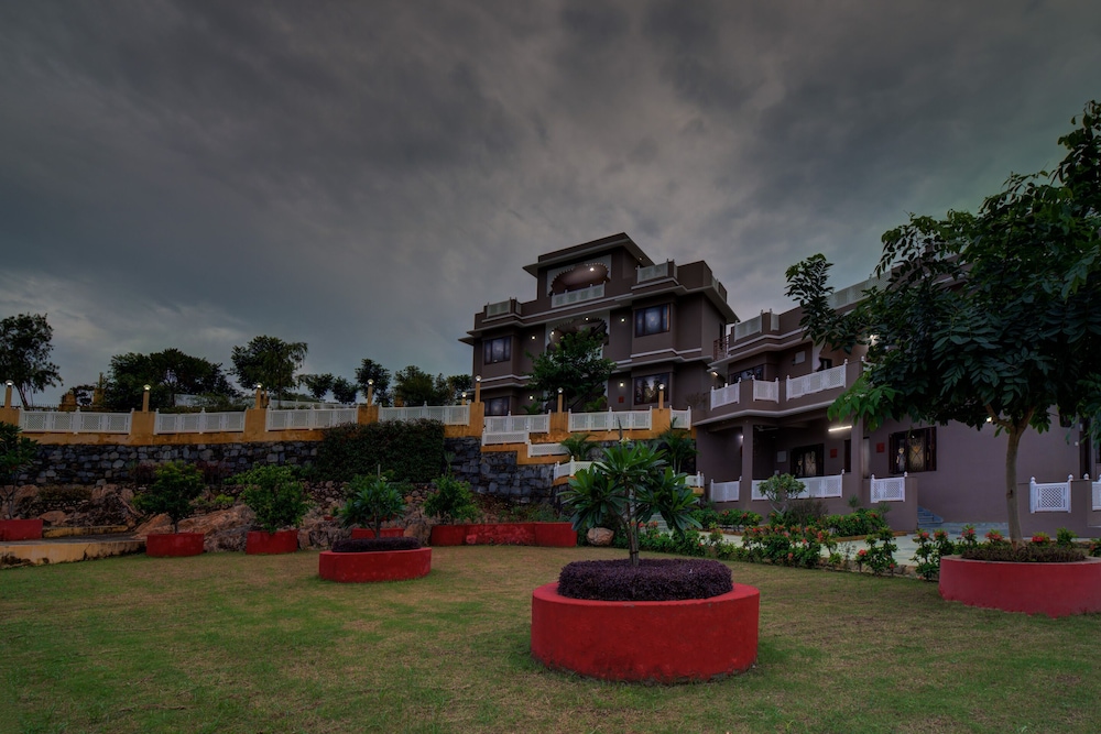 Mewar Mansion by Vista Rooms