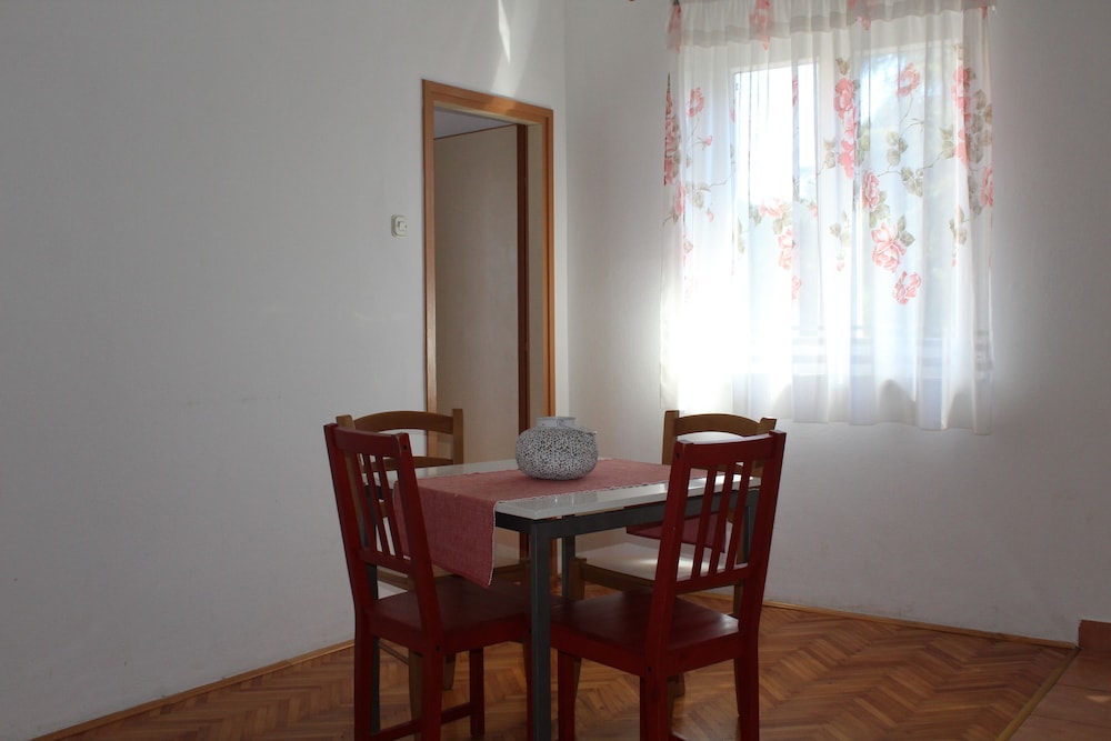 Photo 38
