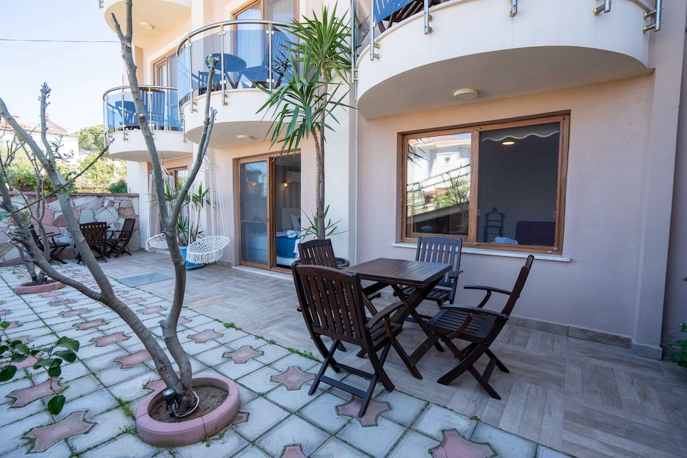 Cunda Giritlioğlu Otel Yetişkinlere Özel +12 - Image 102