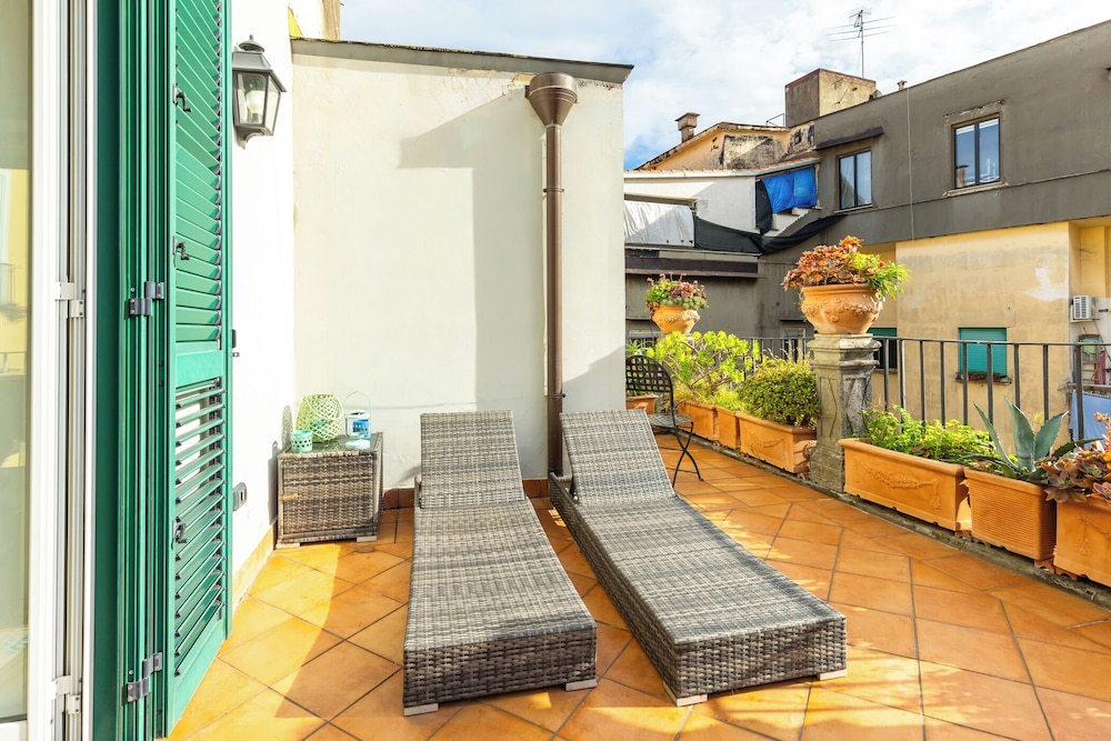 Santa Chiara Charming House With Terrace at Historical Center